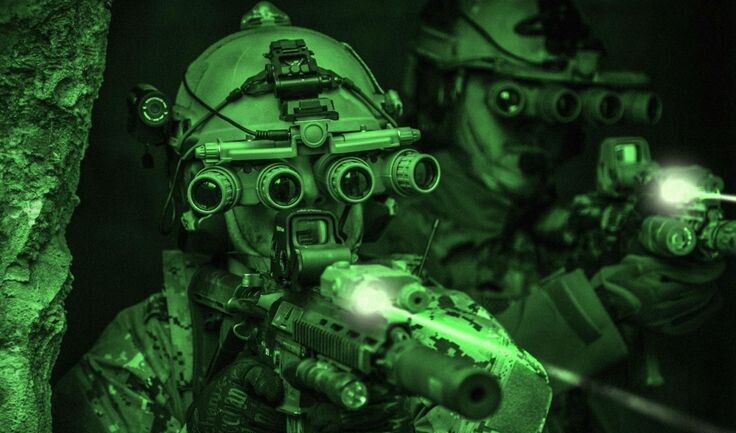 Operators operating in the dark with night vision effect